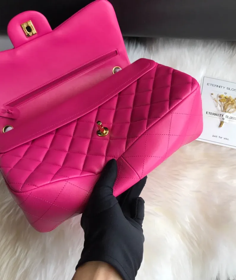 Lambskin Model: 1113 Size: 30cm