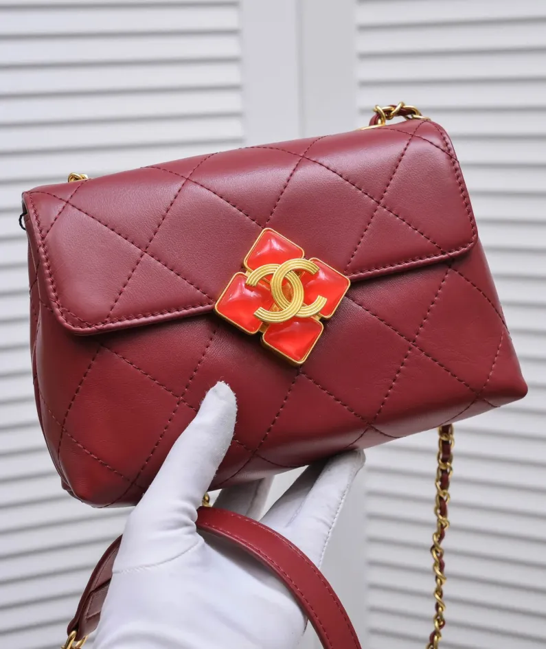 CHANEL retro bag size: 22*7.5*14cm
