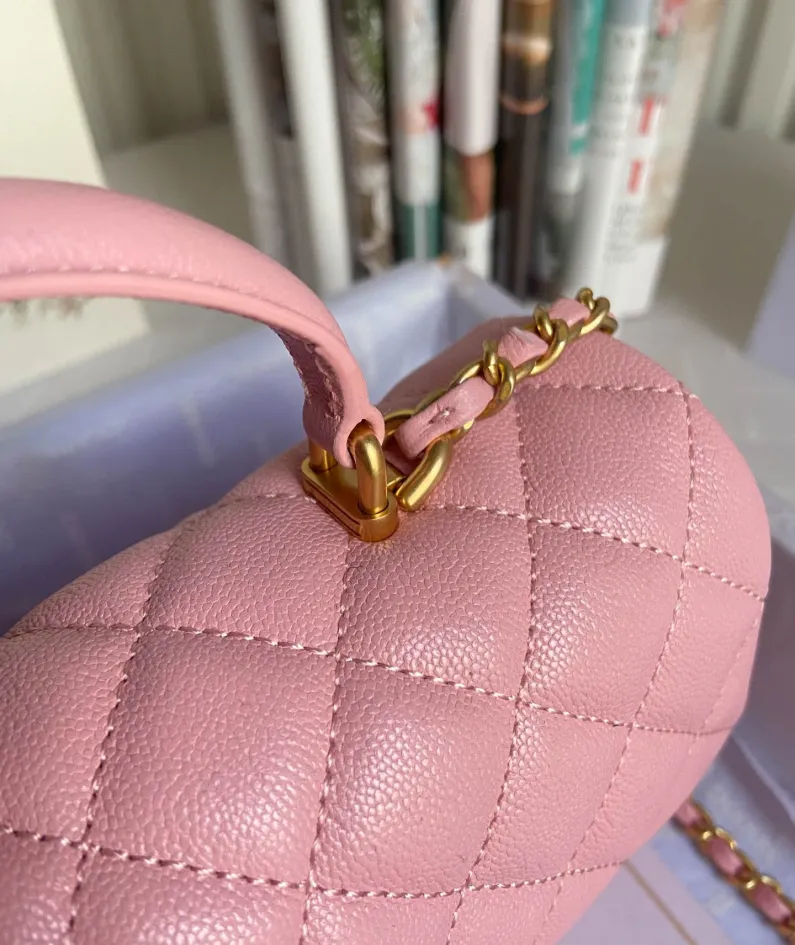 Handbag Size: 20x14x7 Model: AS243