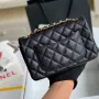 Lambskin Small Bag Size:20X13x7cm Model: 1116