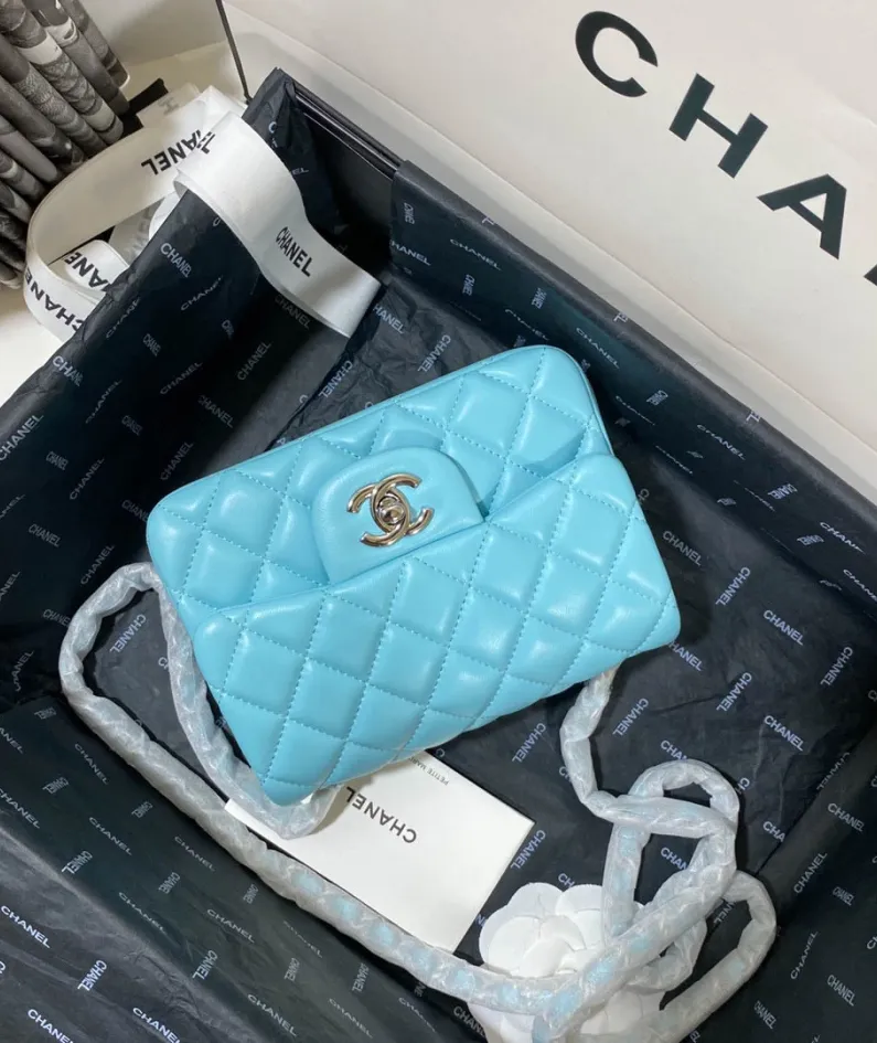 Lambskin Model: 1115 Size: 17cm