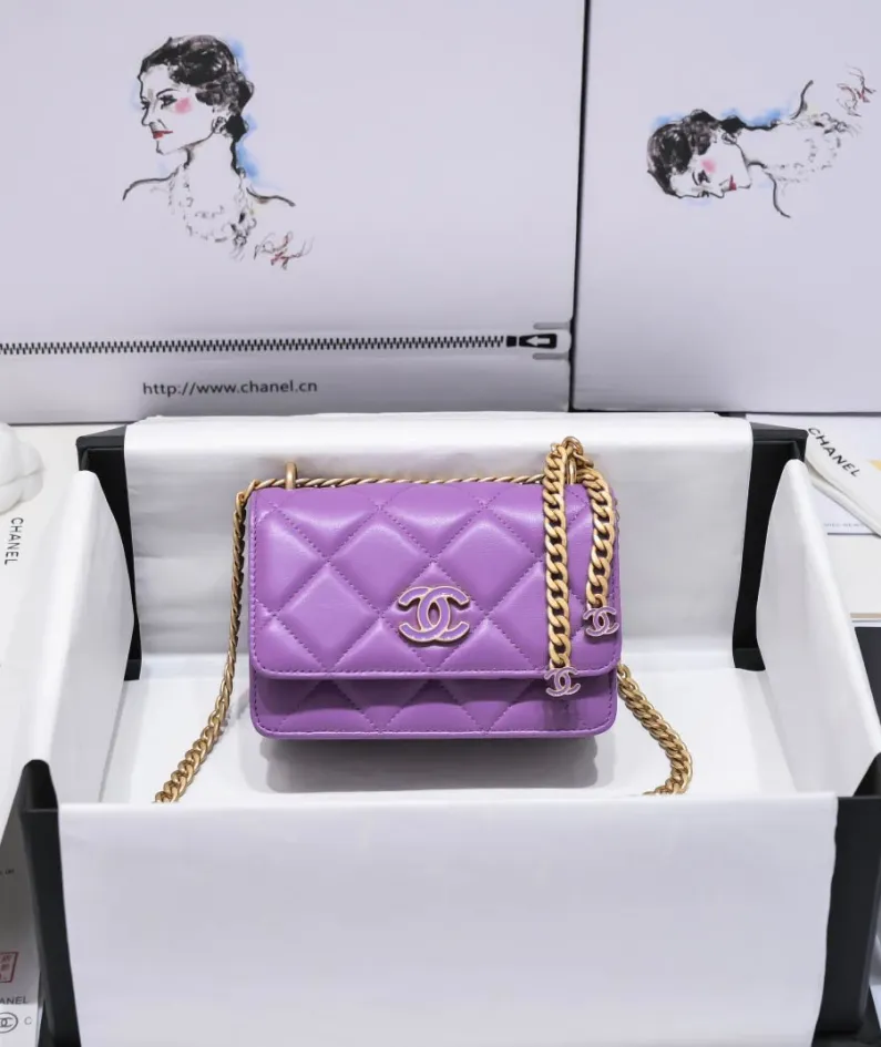 Lambskin Clutch Dimensions: 11x15.5x4.5cm