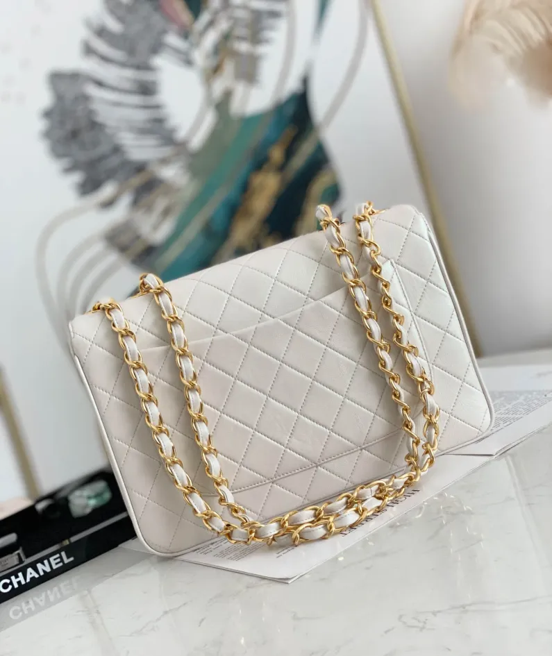 Chanel One Shoulder Crossbody Bag Size: L30.21.8cm