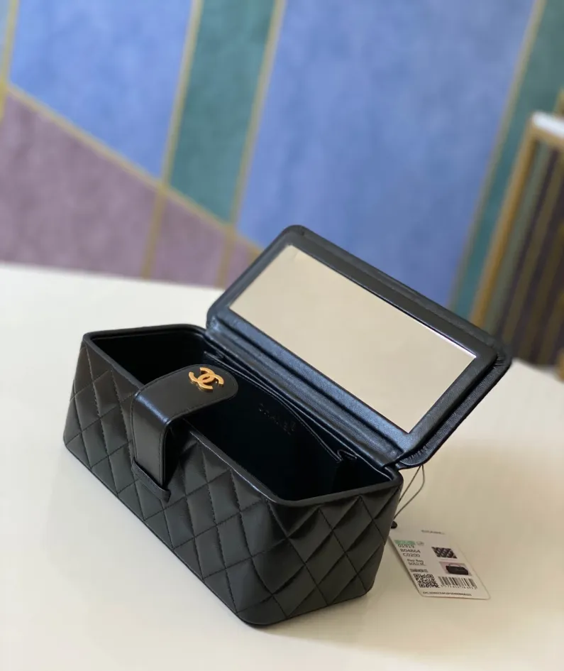 Cosmetic bag Size: 22 10 8.5cm Code: 01919 Sheep grams