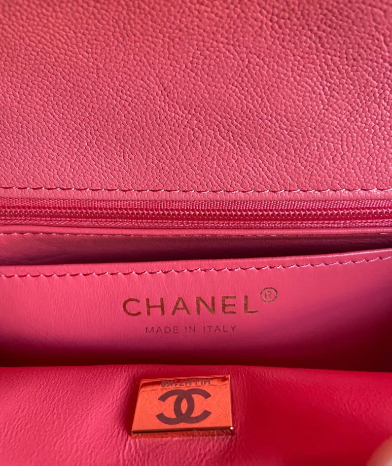 Handbag Size: 20x14x7 Model: AS243