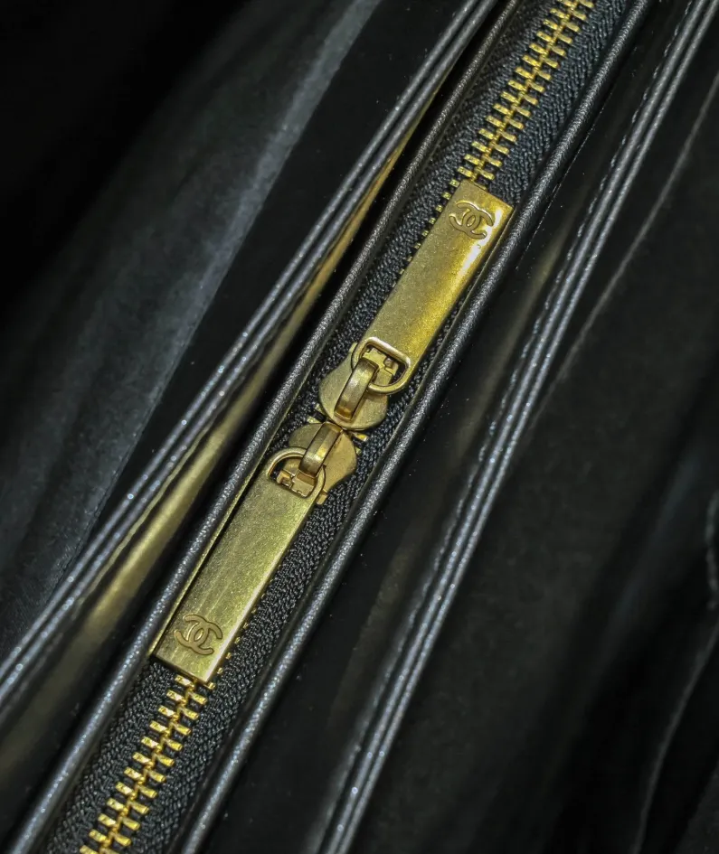 chanel size: 42*32*12