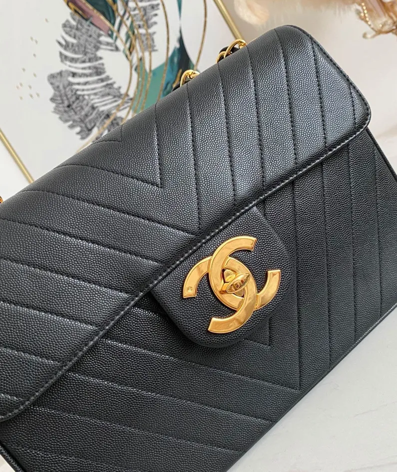Chanel One Shoulder Crossbody Bag Size: L30.21.8cm