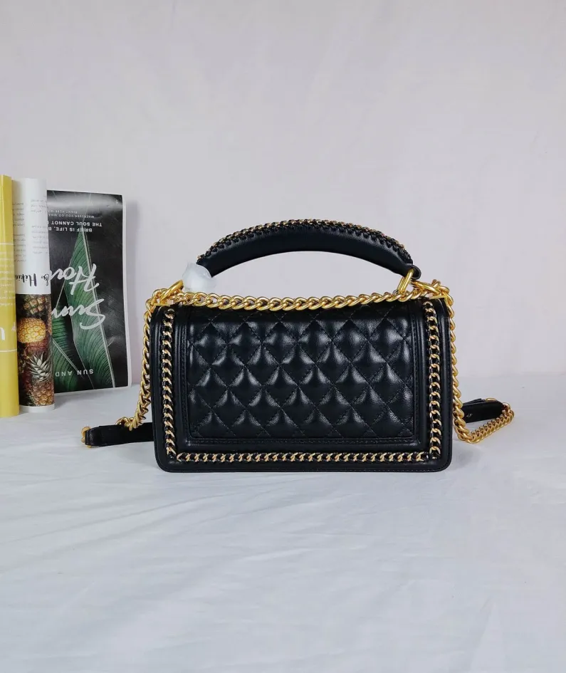Lambskin Size: 25*16*9cm Style: 67086-1