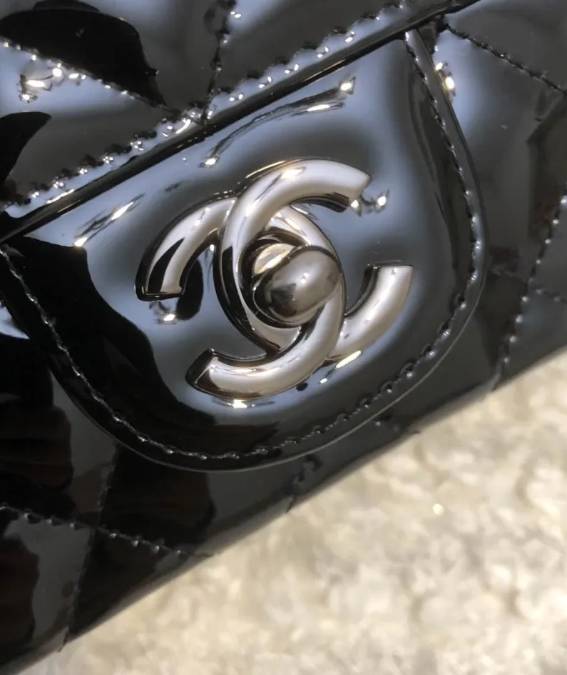Chanel Size: 25cm Model: 1112