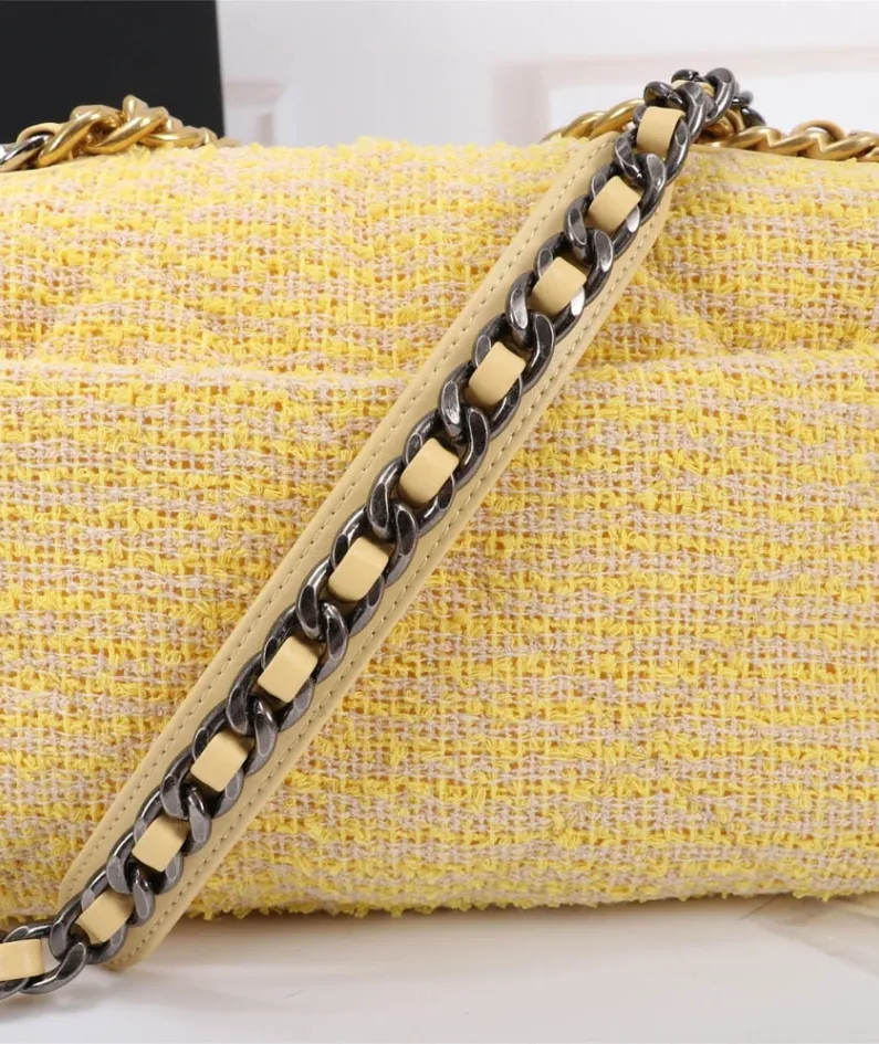 Chanel Size: 26*16*10cm Style: 6015