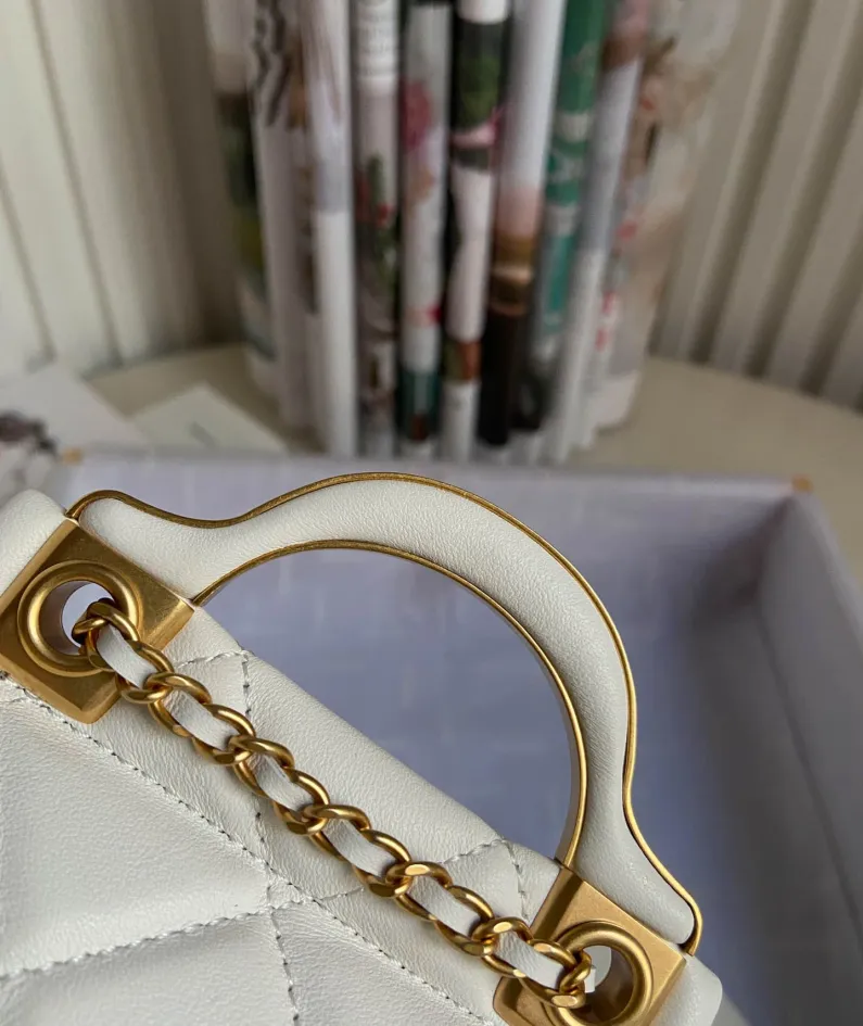 Coat Hanger Pouch No.: AP2271. Size: 11x10x3cm