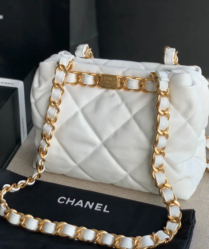 CHANEL shoulder bag Model: AS3502 Size: 24X29X10Cm