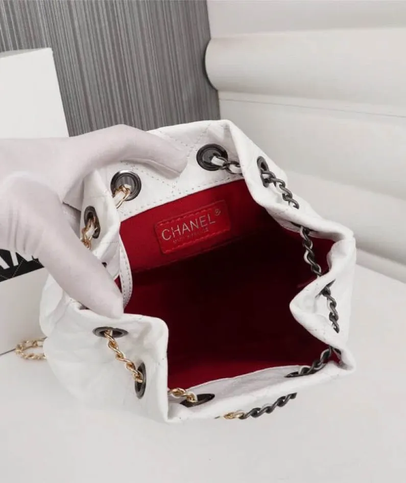 Chanel Stray Backpack Size: 24-23-11.5cm Style: 1018