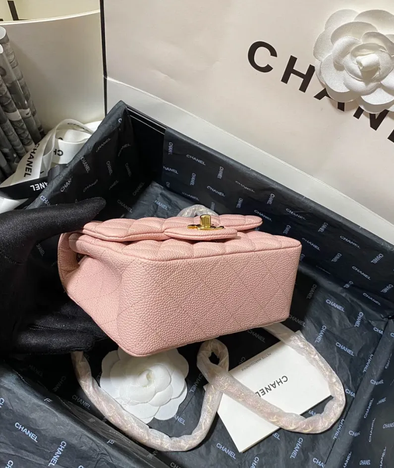 Lambskin Model: 1115 Size: 17cm
