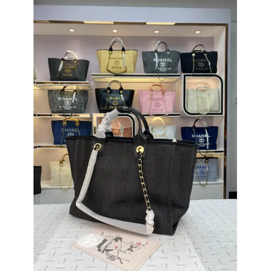 Chanel Women's Shoulder Bag Model: 8819 Size: 48*38*30*14