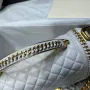 CHANEL Wrist Bag Model: 67086-1 Size: 25