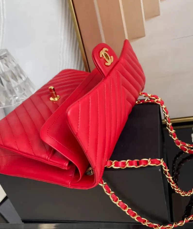 Model: 01112 Size: 25.5cm