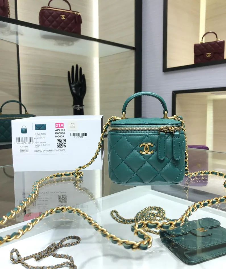 Hand Cosmetic Bag Model: AP2198 Size: 11*8.5*7cm