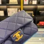 Chanel size: 21x14x6.5cm