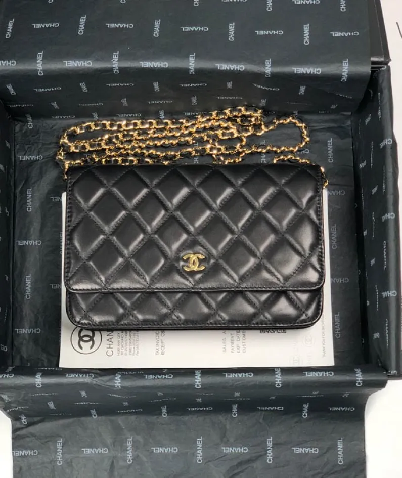Lambskin Shoulder Chain Bag Style Number: 33814