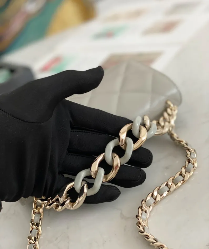 Lambskin Size: 19cm Style: 81171