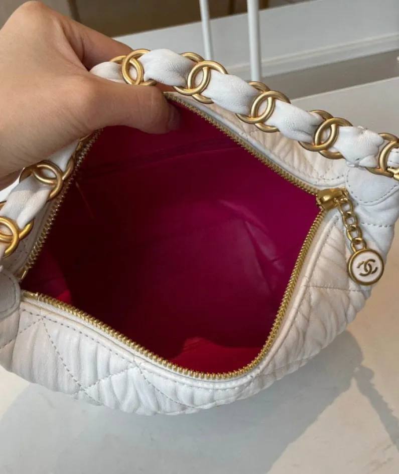 Dumpling bag Model: AS2480 Size: 15*12.5*18cm