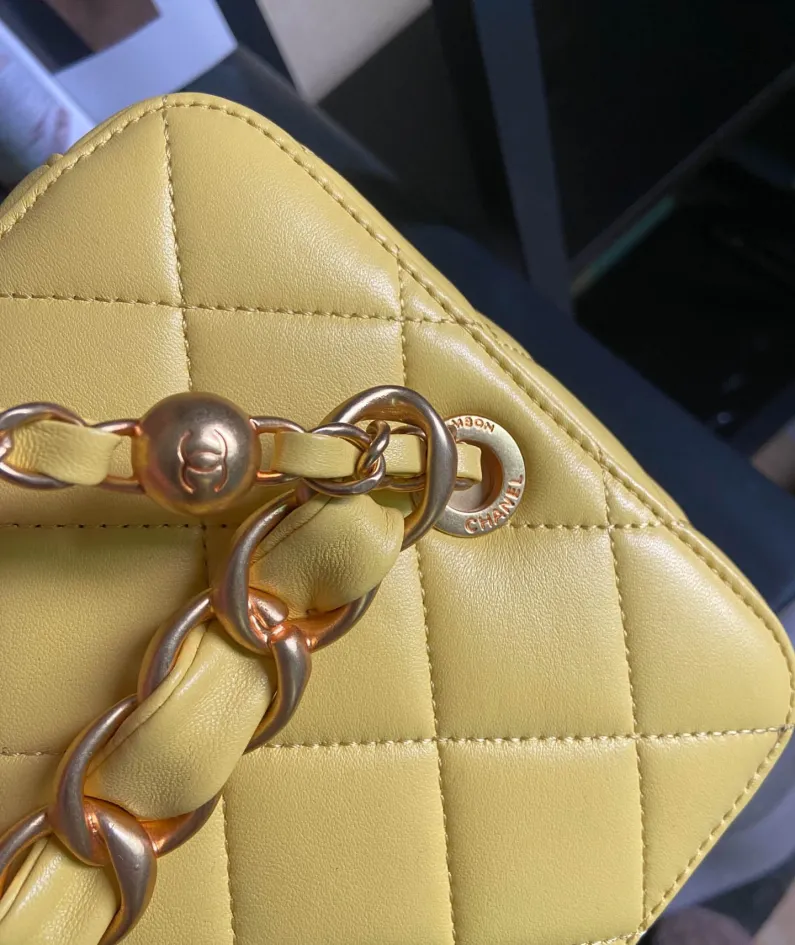 CHANEL size 16.5/16.5/15