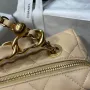 Chanel shoulder bag size: 22*10*15
