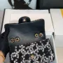 Chanel size: 20cm