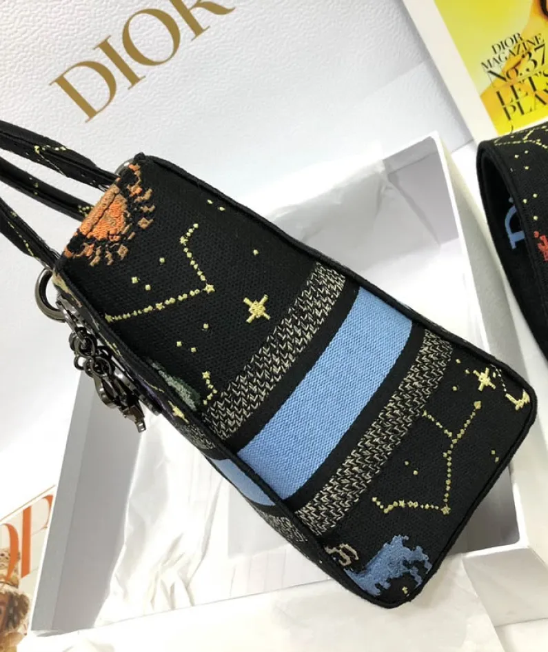 Lady D-Lite Tanabata 5-panel embroidery Size: 24 x 20 x 11 cm
