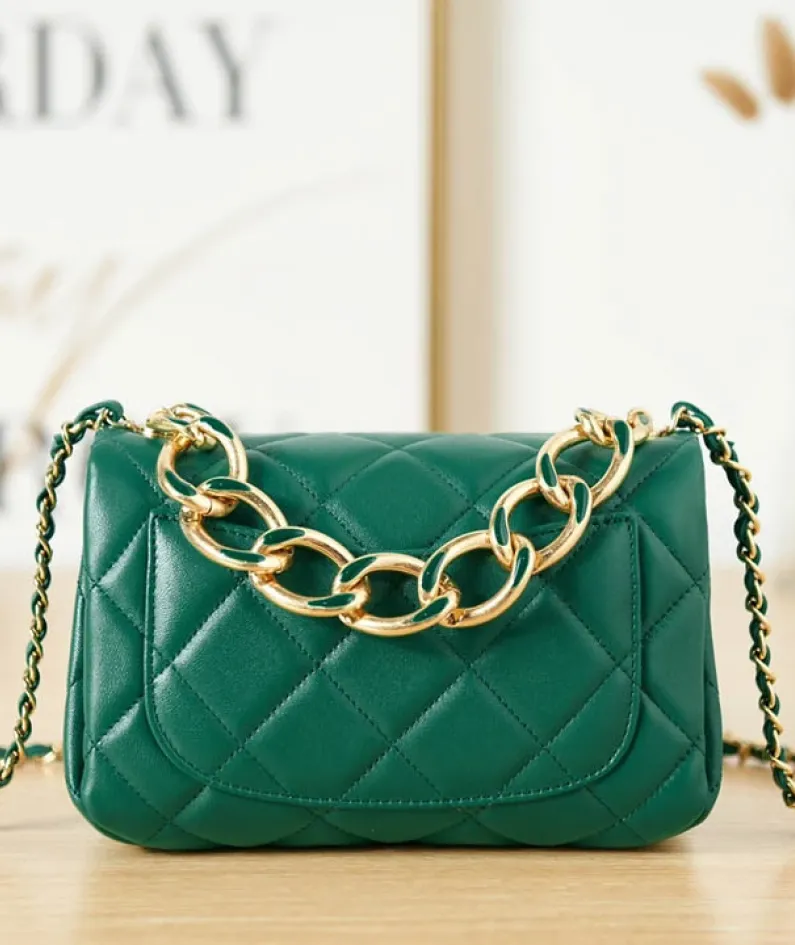 Lambskin Style: AS3366 Size: 20X9X13.5Cm