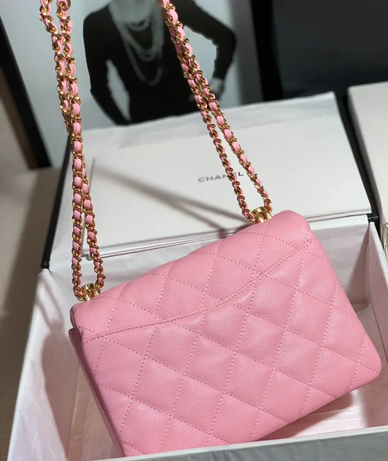 Lychee cowhide Size: 13*20*9.5cm