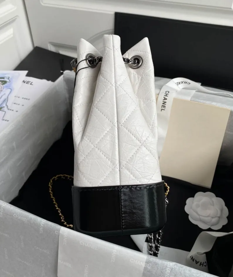 CHANEL retro backpack size:24*23*11.5