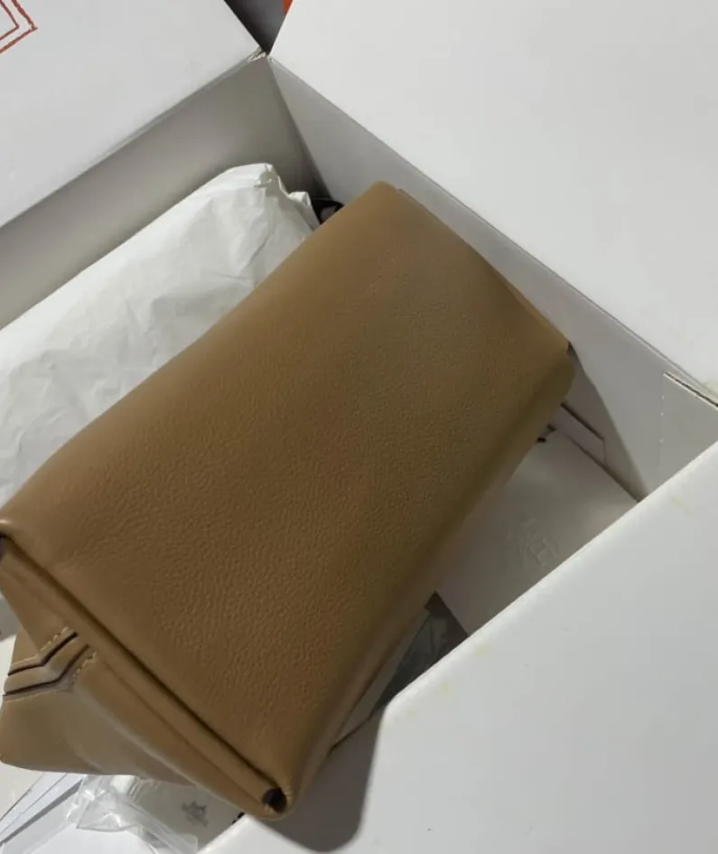 Mini Size: 21cm