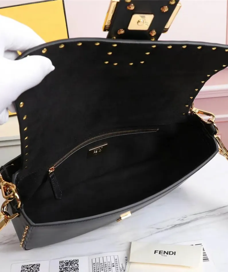 size:28x6x13cm