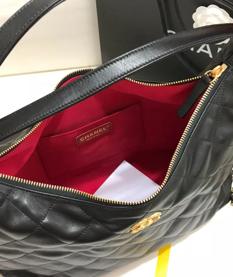 Hippie bag Size: 27*33*cm Ident No.: 99197