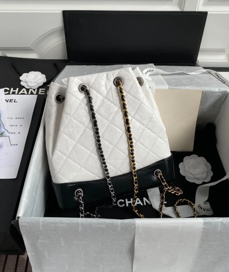 CHANEL retro backpack size:24*23*11.5