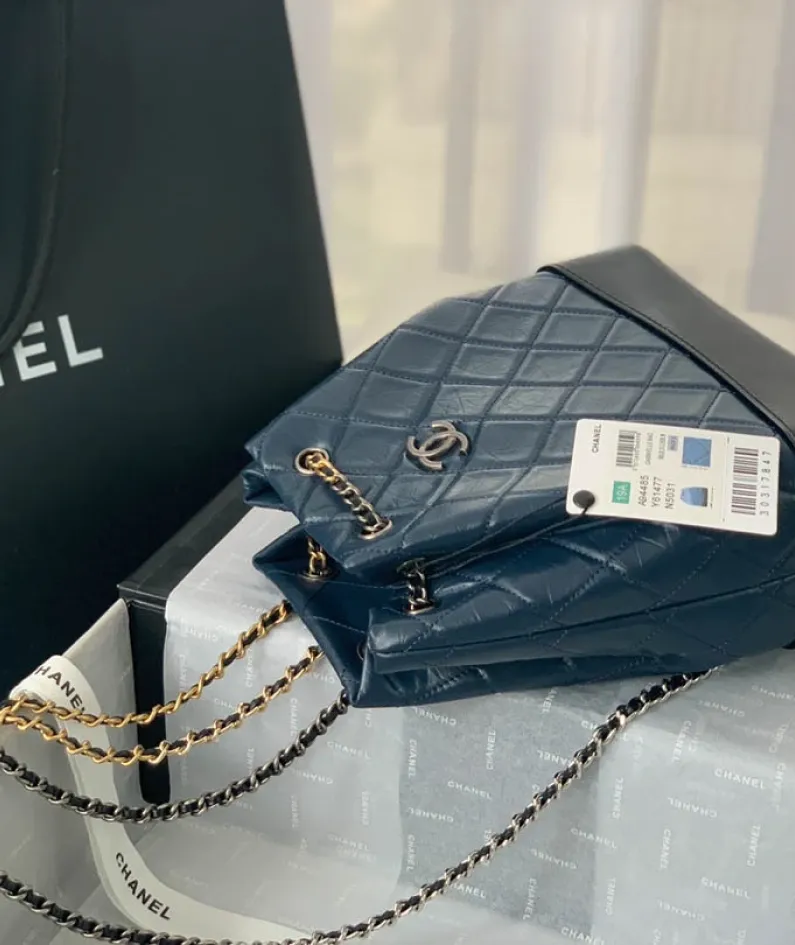 CHANEL Wandering Backpack Model: 94485#: Size 20X7X23CM