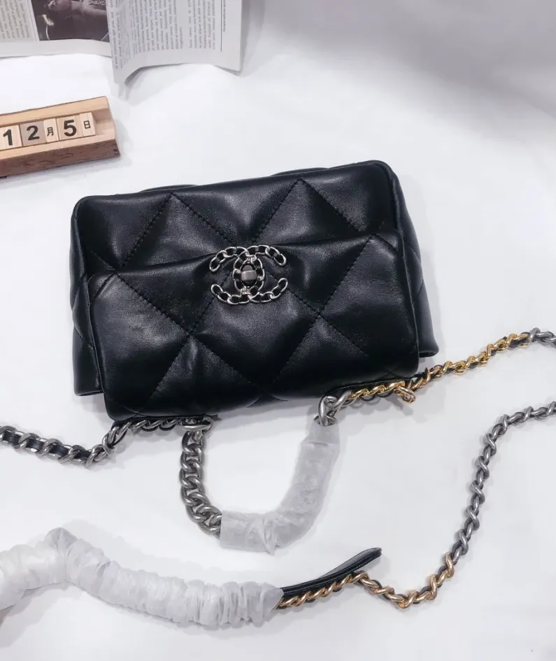 chanel shoulder messenger bag Size: 30*19*9 25*17*8: 22*14*7