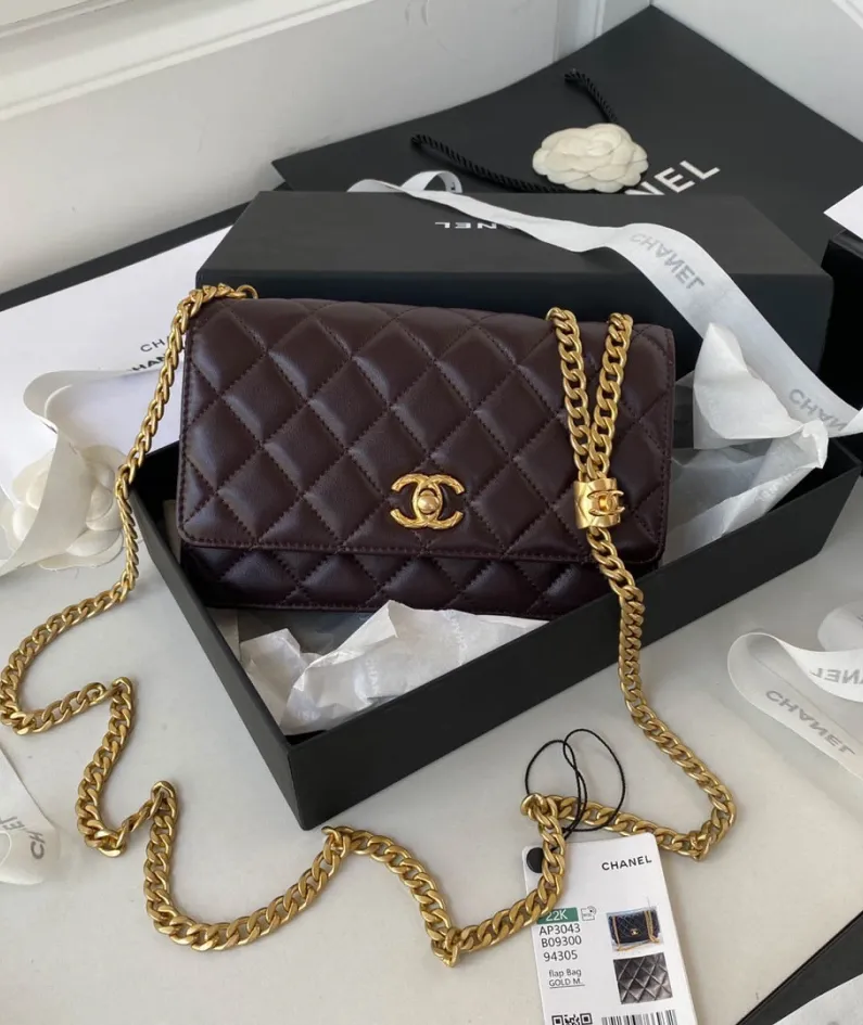 Lambskin Size: 19 cm