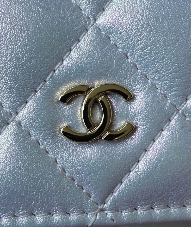 Lambskin Size: 19cm
