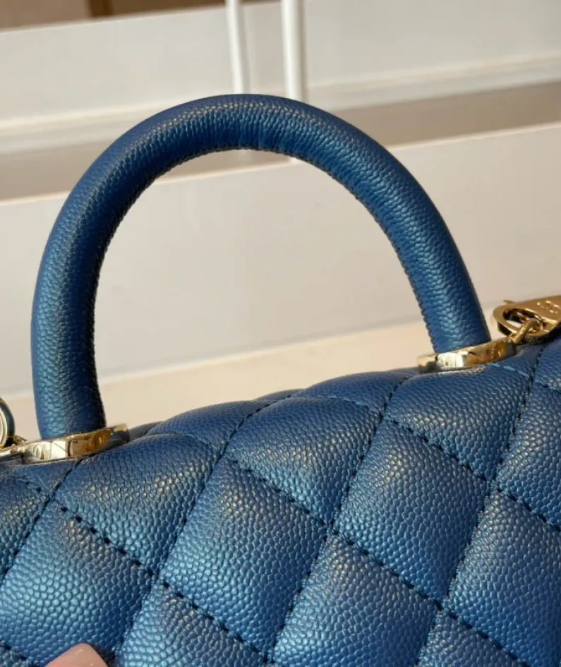 Chanel Pearl Blue Model: AS2215 Size: 19cm