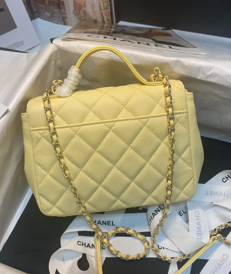 CHANEL pearl ball pattern size:19x7x14cm model number 93749