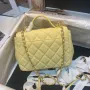 CHANEL pearl ball pattern size:19x7x14cm model number 93749