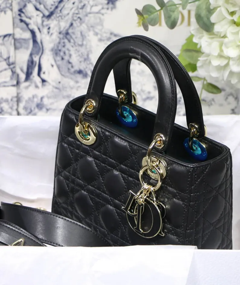 Size: 20x16.5x 8cm