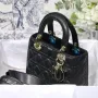Size: 20x16.5x 8cm