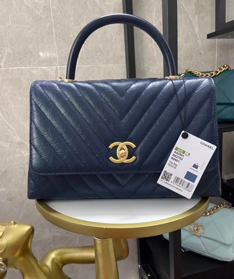 Hand Flap Bag Model 92991# Size: 18x29x12cm Royal Blue
