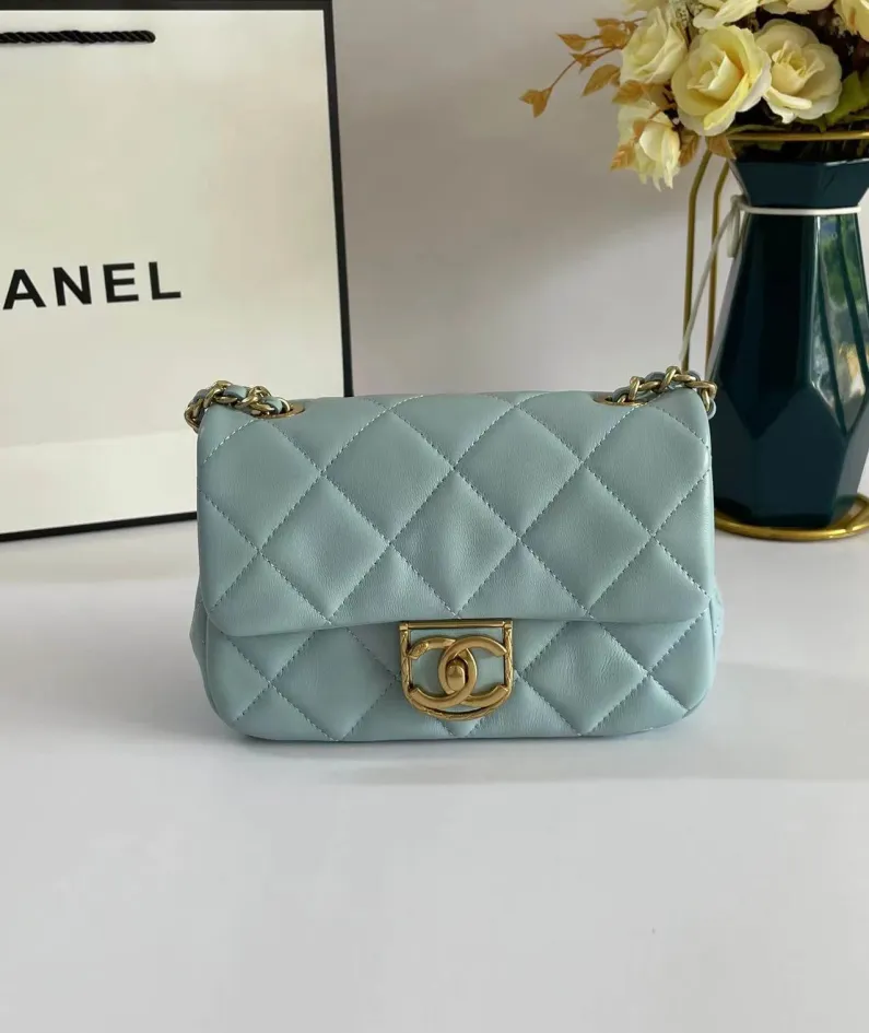 CHANEL Model: AS3473# Size: 13207cm