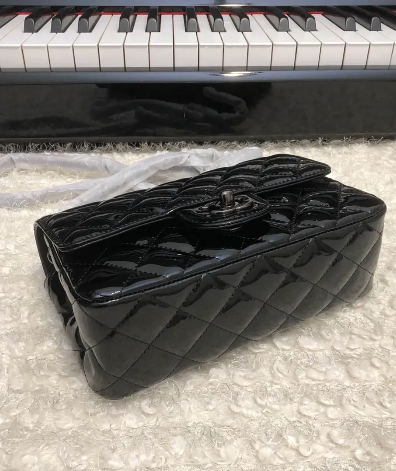 Chanel Size: 25cm Model: 1112