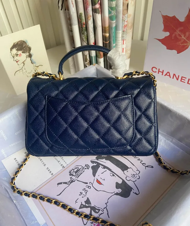 Handbag Size: 20x14x7 Model: AS243